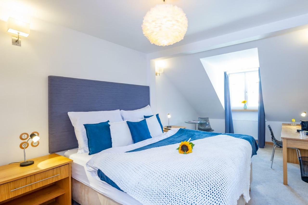 The Rooms Ceske Budejovice Exterior foto
