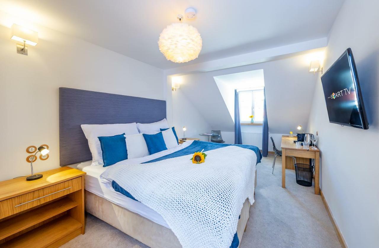 The Rooms Ceske Budejovice Exterior foto