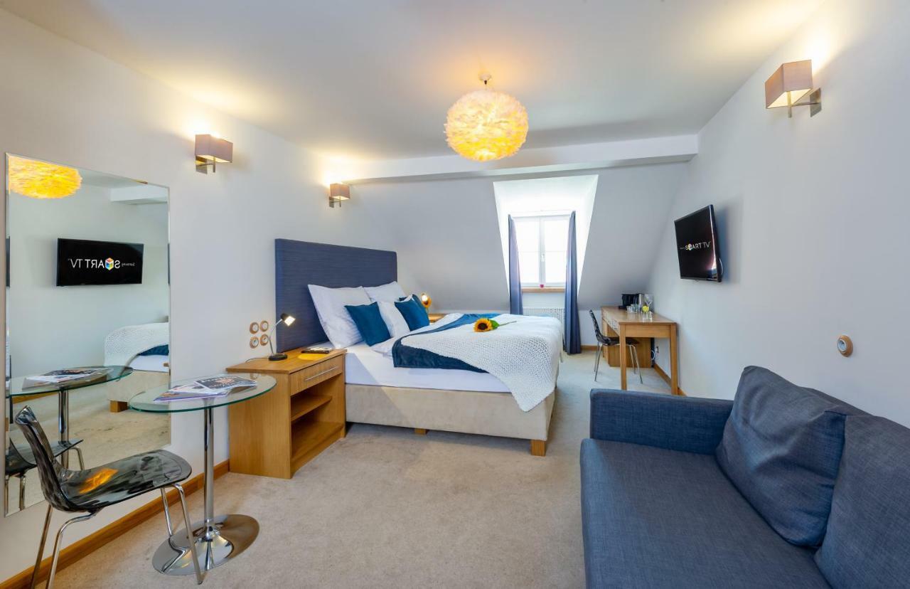 The Rooms Ceske Budejovice Exterior foto